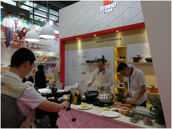 1531371460848990r52V.png blob.png