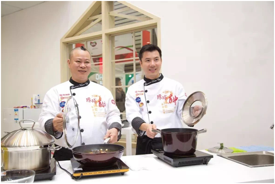 15313728905430752jx7.png blob.png